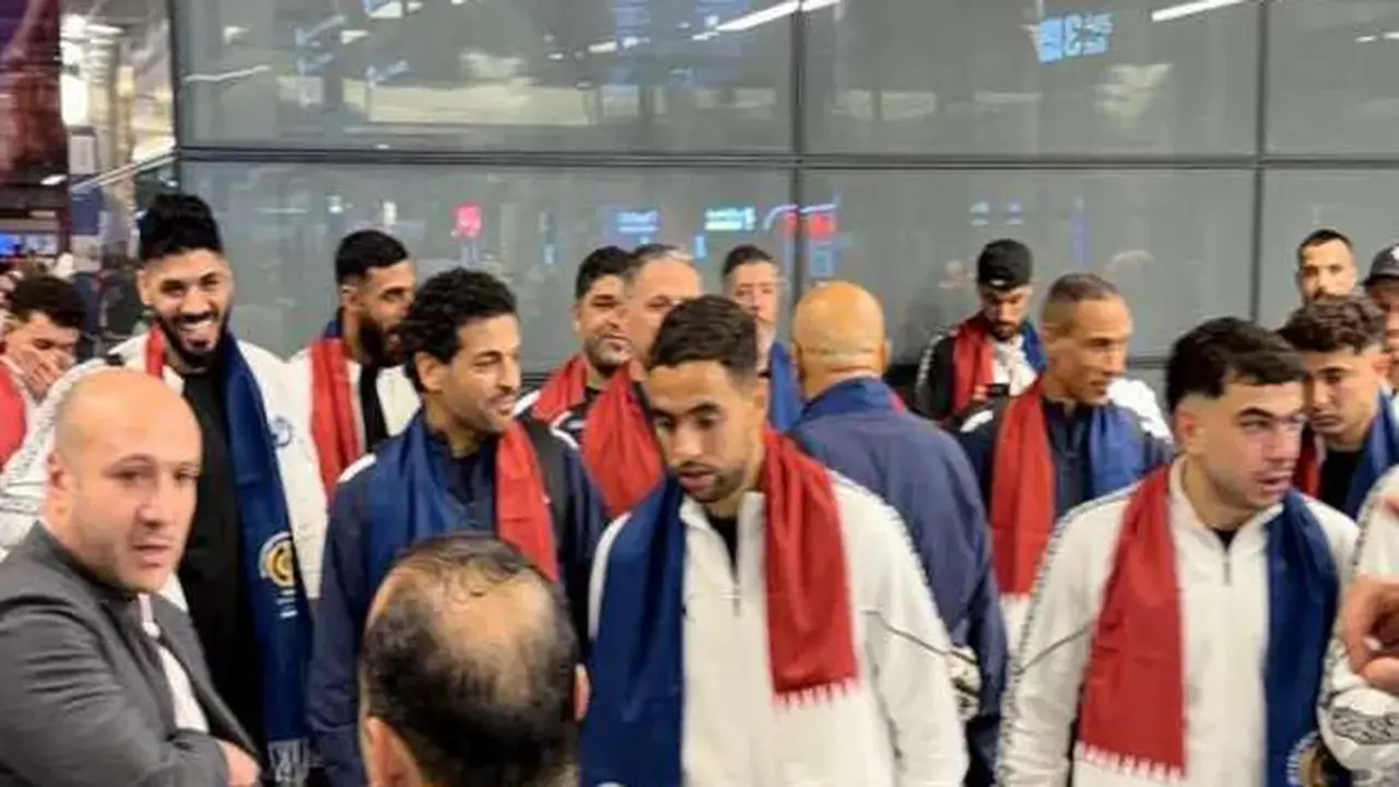 وصول بعثة بيراميدز إلى قطر استعدادًا لمواجهة حاسمة في كأس إنتركونتيننتال